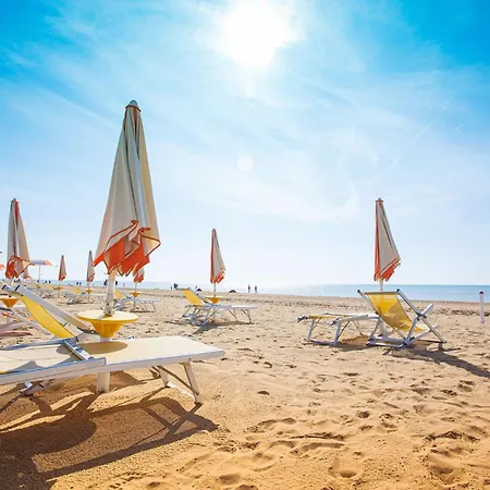 In A Quiet Area Next To The Sea Lejlighed Bibione